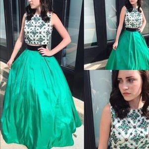 prom dress sherri hill